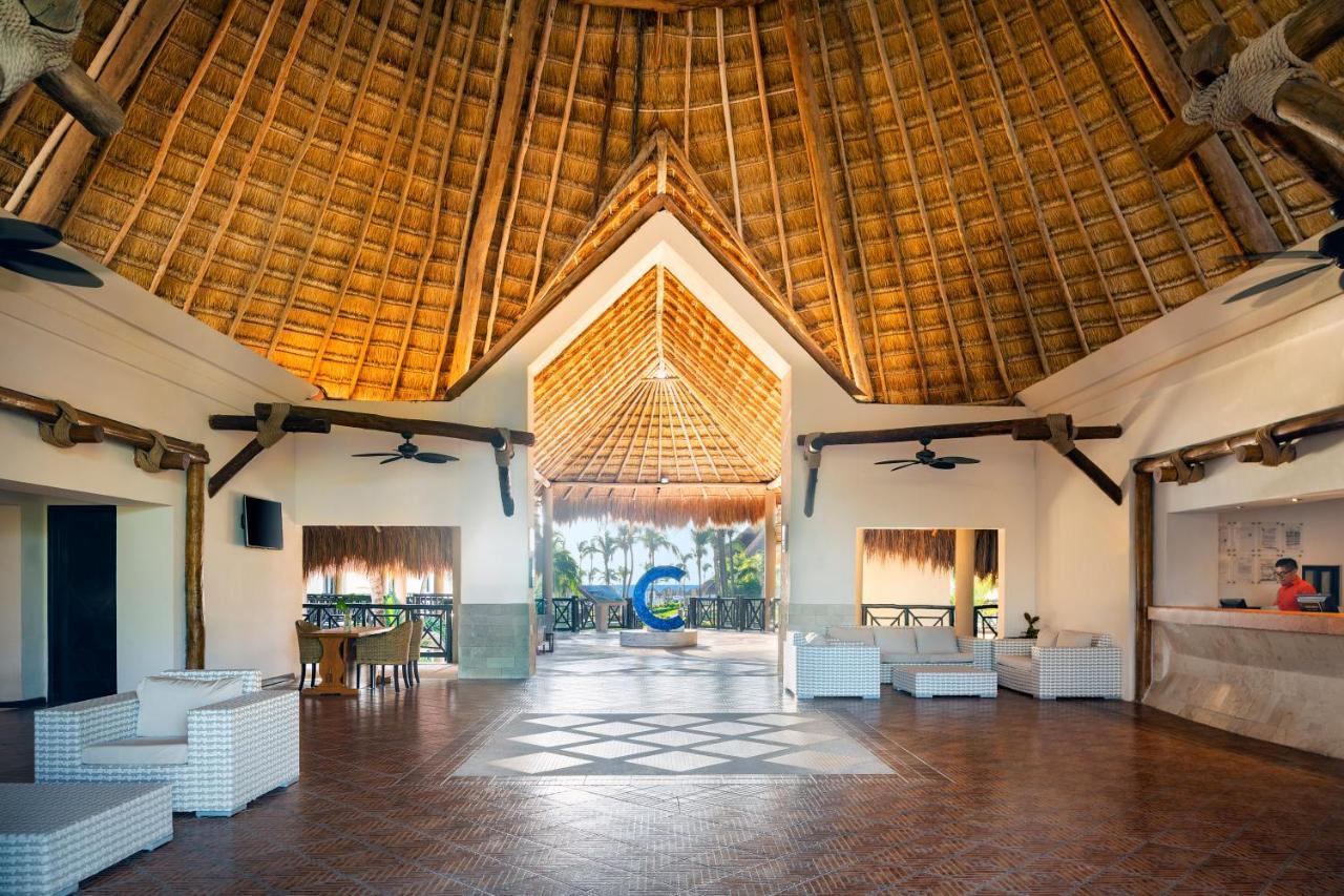 Catalonia Riviera Maya Resort & Spa Puerto Aventuras Exterior photo Interior of the hotel